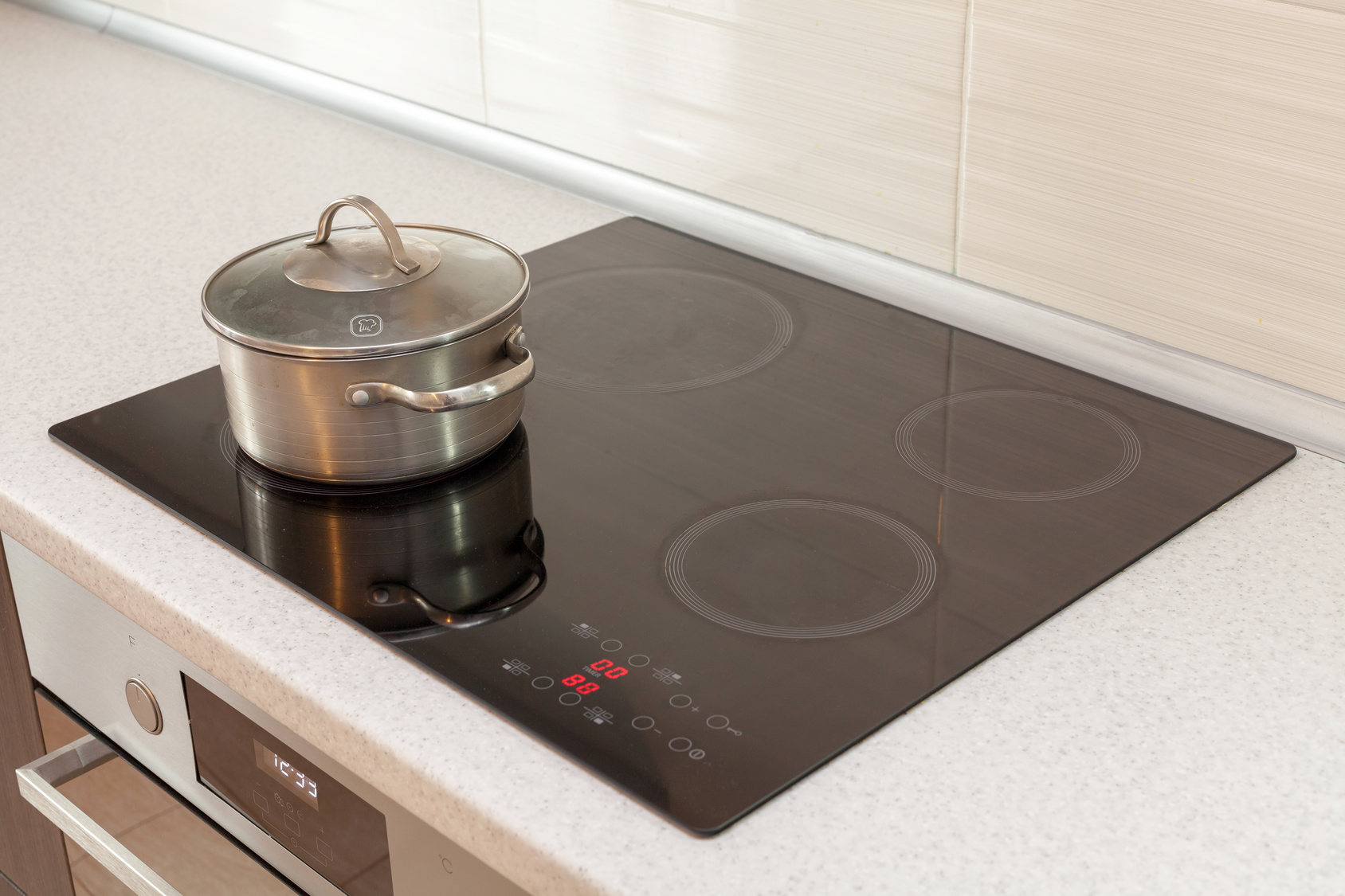 3 méthodes faciles pour nettoyer vos plaques de cuisson