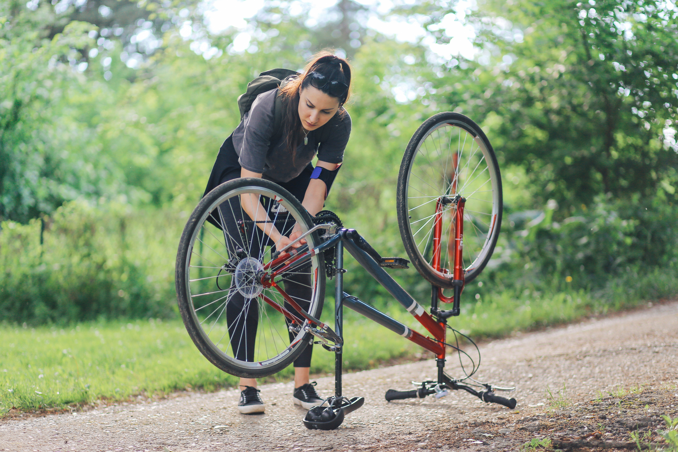 Réparer une crevaison : comment réparer un pneu déchiré - Comment réparer  votre vélo
