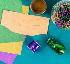 DIY : comment faire un masque de carnaval ?