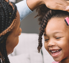 Cheveux crépus : trois idées de jolies coiffures pour votre fille !