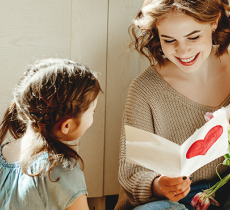 DIY Fête des Mères : 2 tutos pour fabriquer des bijoux maison