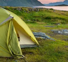 COMMENT LAVER ET ENTRETENIR UNE TENTE DE CAMPING ? 