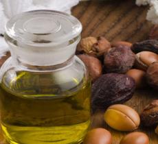 3 RECETTES MAISON DE SOINS CHEVEUX À L’HUILE D’ARGAN