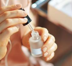 À QUOI SERT UN SÉRUM VISAGE ? 