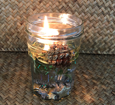 DIY : FABRIQUER UNE BOUGIE DE NOËL NATURELLE À BASE D’EAU ET D’HUILE