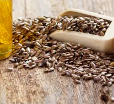 COMMENT ENTRETENIR SON PARQUET AVEC DE L’HUILE DE LIN ? 