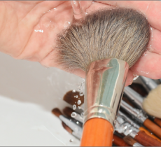 Comment nettoyer ses pinceaux de maquillage ?