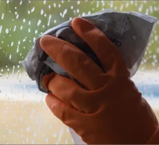 Détournez vos objets du quotidien en produits ménagers… toutes nos astuces !