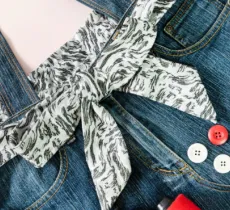 COMMENT RECYCLER SES VÊTEMENTS OU SON LINGE DE MAISON ? TOP 20 DE NOS IDÉES UPCYCLING