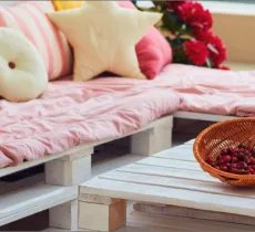 DIY : FABRIQUER UN SALON DE JARDIN EN PALETTE 