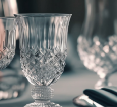 COMMENT NETTOYER SA VAISSELLE EN CRISTAL APRÈS LES FÊTES ? 