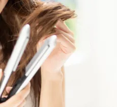 DU BRUSHING AU WAVY : 4 COIFFURES AVEC SON LISSEUR