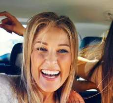 BLOND, ROUX, BRUN... COMMENT EXPLIQUER ET ENTRETENIR NOTRE COULEUR NATURELLE ?  