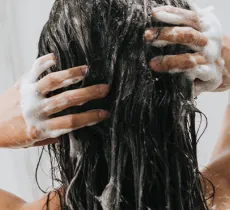 COMMENT FAIRE DÉGORGER UNE COULEUR ? 