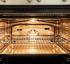 COMMENT NETTOYER SA GRILLE DU FOUR FACILEMENT ?