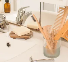 Comment bien choisir son peigne pour prendre soin de ses cheveux ?