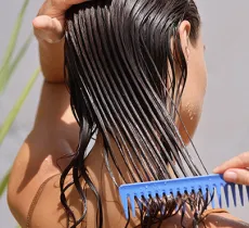 CONSEILS CHEVEUX : ON DÉMÊLE... LE VRAI DU FAUX !