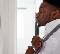 COMMENT FAIRE UN NŒUD DE CRAVATE ? 