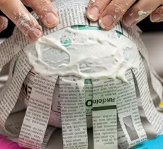 Des idées de déco pour l’apéro ? notre diy pour fabriquer un bol en papier mâché !