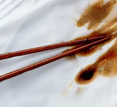 Comment enlever une tache de sauce soja ?