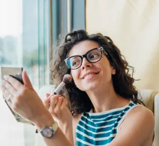 Comment créer un maquillage effet soleil ?