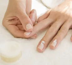 Nos astuces pour faire pousser ses ongles plus vite