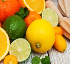 Coiffure tressée : comment réussir une tresse africaine ?