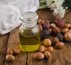 Les bienfaits de l’huile d’argan sur votre peau et vos cheveux