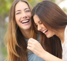 Pourquoi rire fait autant de bien à la santé et la beauté ?