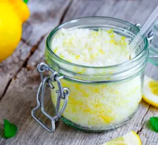 Comment faire des gommages visage et corps maison ?&nbsp;