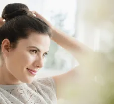 Coiffure tressée : comment faire une tresse duchesse ?