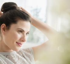 Coiffure tressée : comment faire une tresse duchesse ?