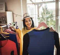 Comment choisir les couleurs adaptées à son teint ? nos conseils relooking !