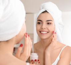 Quels rituels beauté quand on a la peau sèche ou déshydratée ?