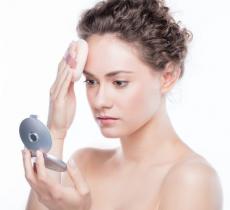 Comment choisir et appliquer son fond de teint ? les 3 étapes clés !