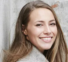 Comment réussir un maquillage nude