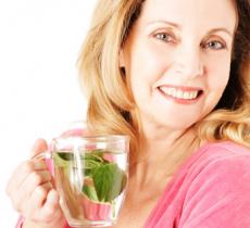 Être belle après la ménopause : nos soins beauté anti-âge naturels !