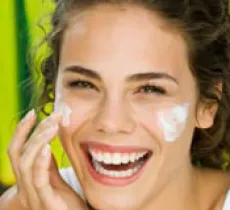 Soins du visage et du corps : à chacun sa crème en hiver !