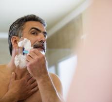 Comment éviter les boutons après le rasage ?