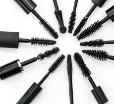 Comment recycler sa brosse à mascara ? nos 11 astuces pratiques !
