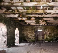 Cave humide : quelles causes et quelles solutions ?