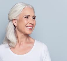 Comment déjaunir les cheveux blancs ?