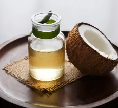 Les pouvoirs des huiles sur les cheveux afro !