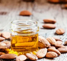 Santé des cheveux : retour aux gestes et secrets naturels de beauté