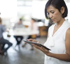 Comment se coiffer pour aller au bureau ? nos idées coiffures express !