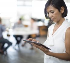 Comment se coiffer pour aller au bureau ? nos idées coiffures express !