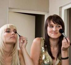 Comment se coiffer pour aller danser ? nos 4 idées coiffures !