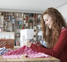 Comment utiliser une machine à coudre ?