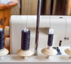 Coudre et utiliser une surjeteuse ?