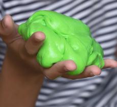 Comment fabriquer du slime avec ses enfants ?